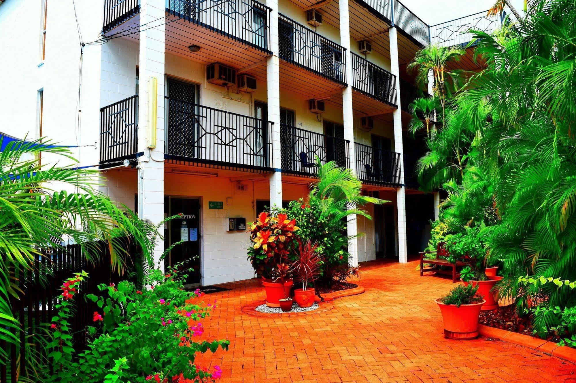 Coconut Grove Holiday Apartments Дарвін Екстер'єр фото