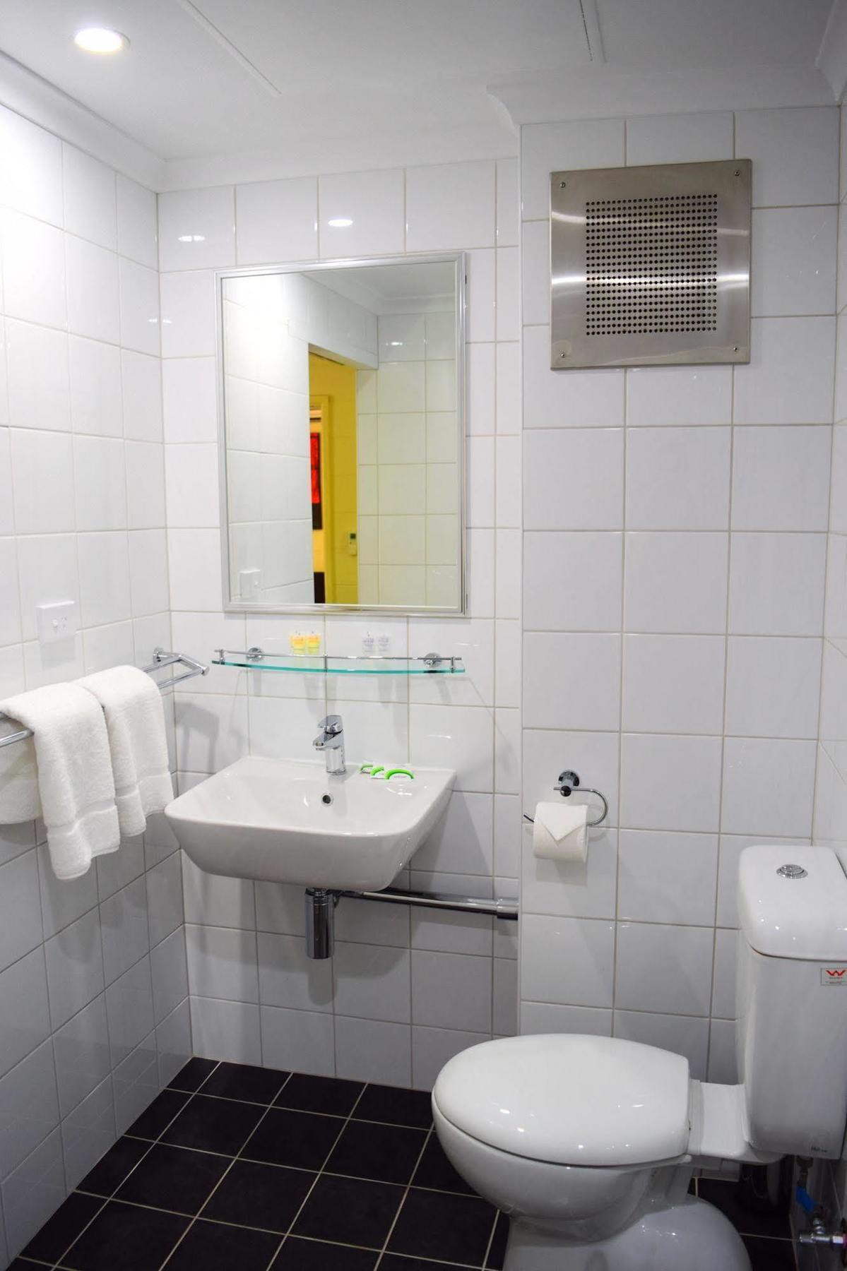 Coconut Grove Holiday Apartments Дарвін Екстер'єр фото