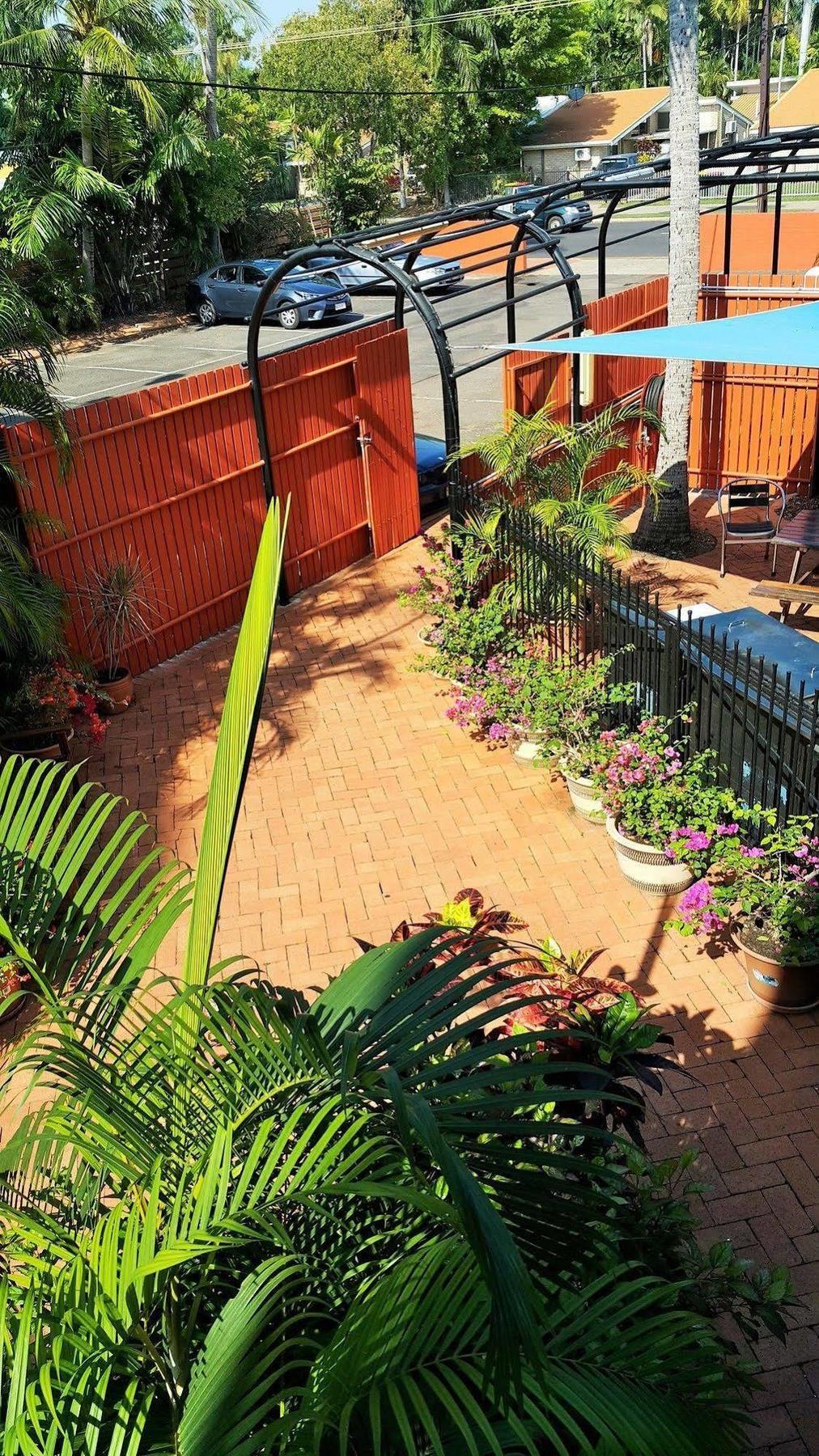 Coconut Grove Holiday Apartments Дарвін Екстер'єр фото