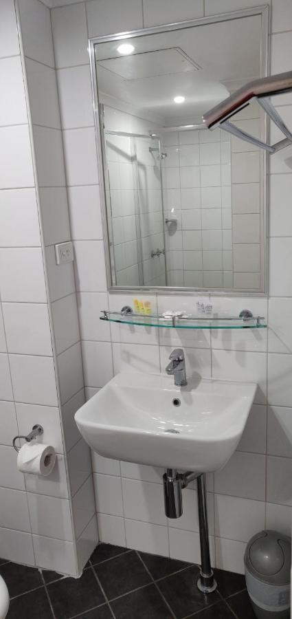 Coconut Grove Holiday Apartments Дарвін Екстер'єр фото